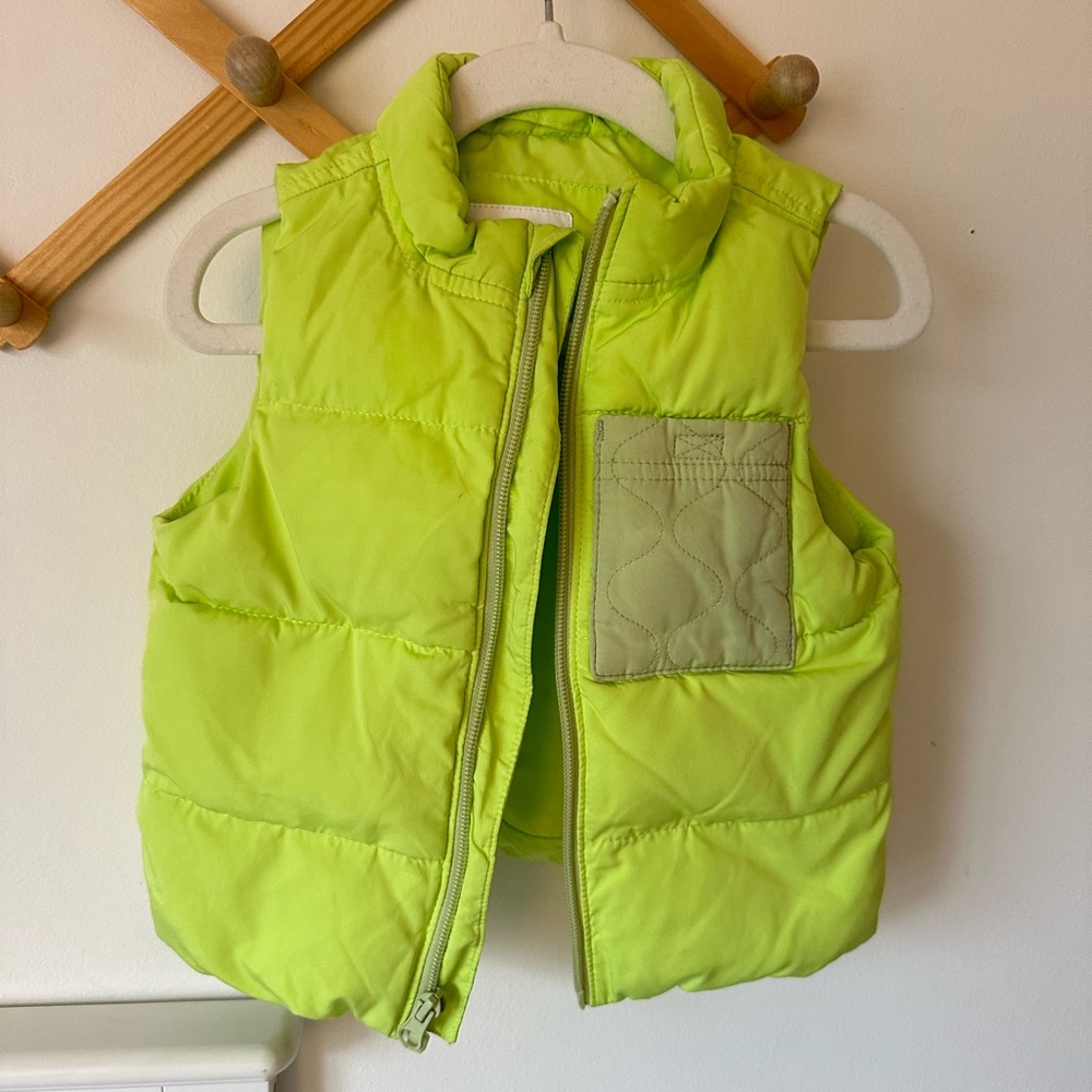✨ Cat & Jack Neon Green Puffer Vest — Size 18M 💚